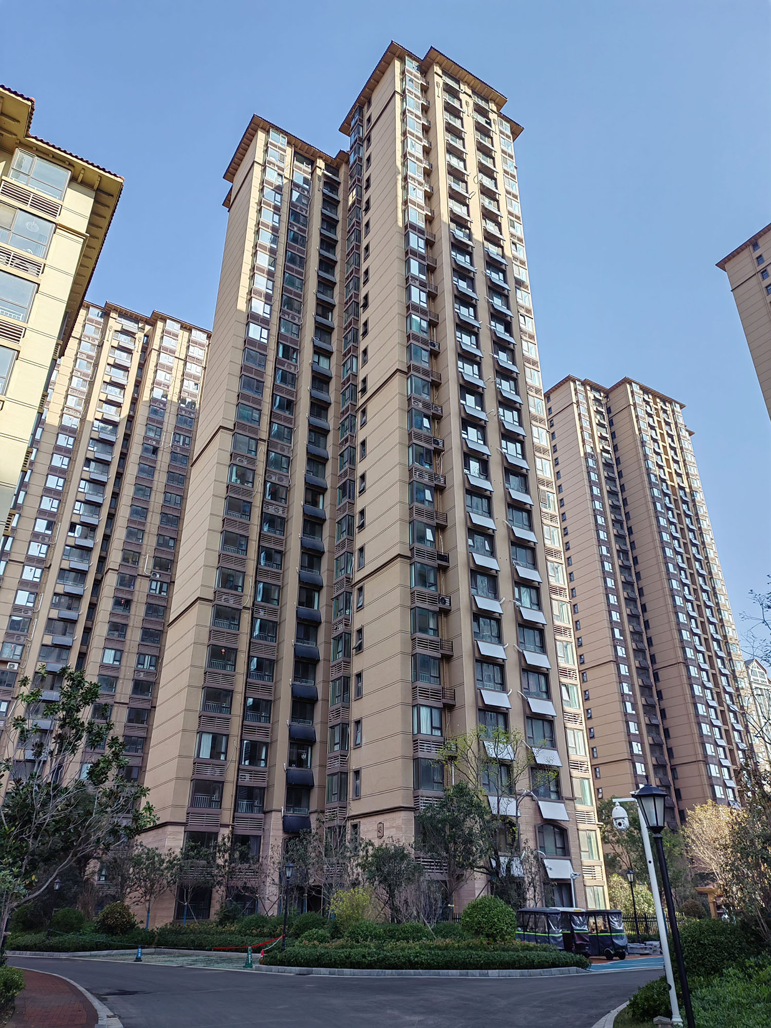 藍(lán)葆灣42#60#樓外門(mén)窗制作安裝工程